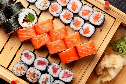 Почему полезно кушать роллы и суши?